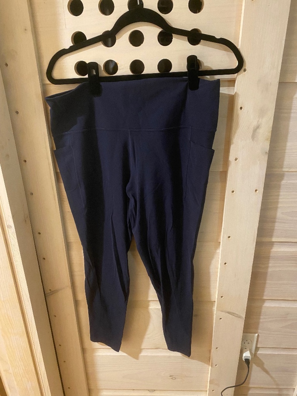 Athleta black leggings size L